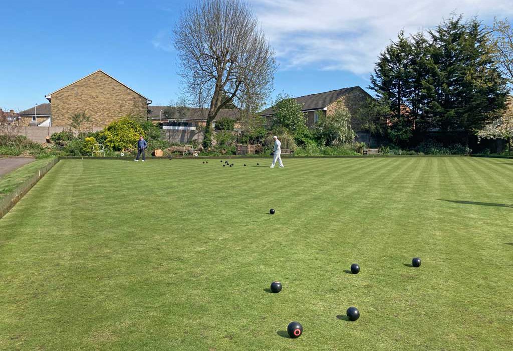 First grass bowls session of 2022